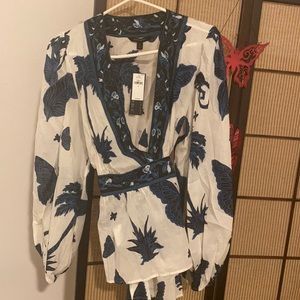 Balloon Sleeve Wrap Top “Banana Republic “